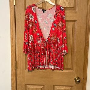 Torrid overpiece with tie. Excellent condition.